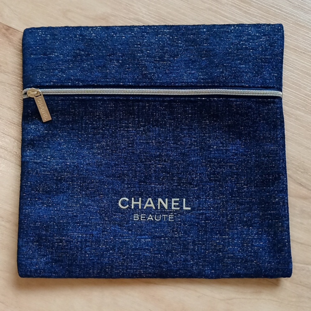 🆕 Chanel Beauty Travel Cosmetic Case Pouch